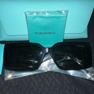 Brand new in box AUTHENTIC Tiffany & Co. TF4197 sunnies!